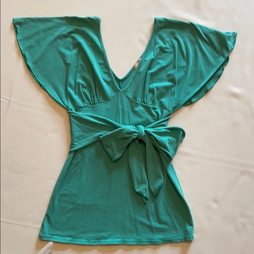 Ella Moss Flutter Sleeve Top - XS